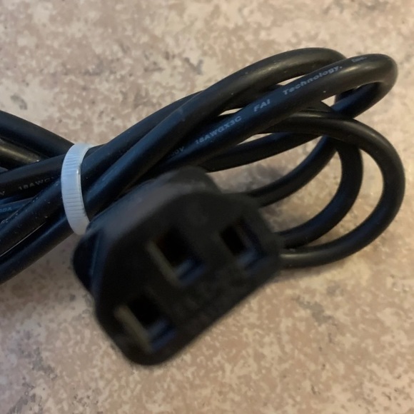 AC Adapter Charger For Laptop/Monitor - Picture 7 of 7